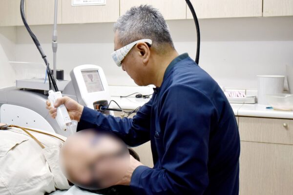 서울대입구 얼굴수염제모 시술하는 홍앤유의원 홍임성원장