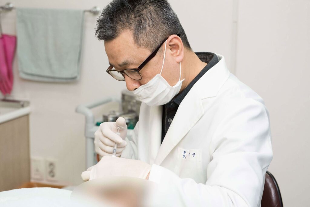 서울대입구 보톡스시술하는 홍앤유의원 홍임성원장